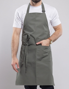 Stil ve işlevselliği bir araya getiren şık aşçı önlüğü